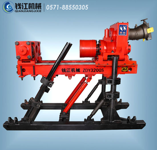 ZDY3200<a href=http://m.guirenshu.com/1.html target='_blank'>全<a href=http://m.guirenshu.com/ target='_blank'>液壓鉆機(jī)</a></a>